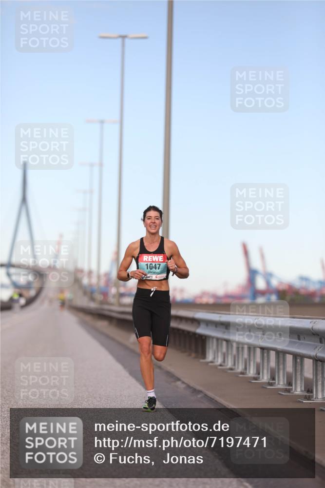 03.10.2024 - Köhlbrandbrückenlauf Fuchs,  Jonas http://msf.ph/oto/7197471 03.10.2024 09:36:04 Position 3 1047 meine-sportfotos.de