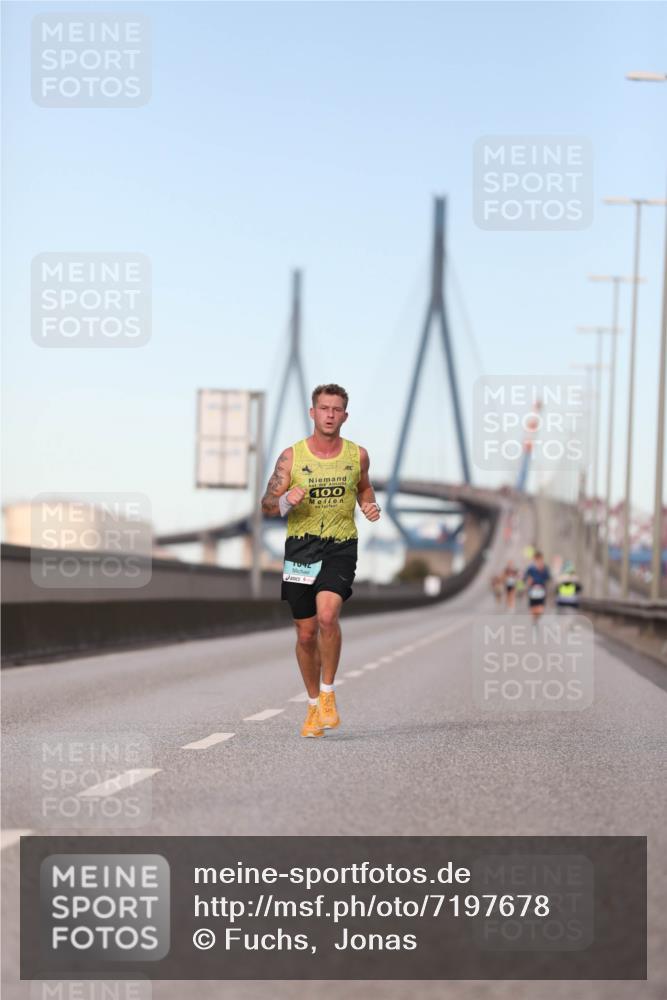 03.10.2024 - Köhlbrandbrückenlauf Fuchs,  Jonas http://msf.ph/oto/7197678 03.10.2024 09:36:31 Position 3 100 meine-sportfotos.de