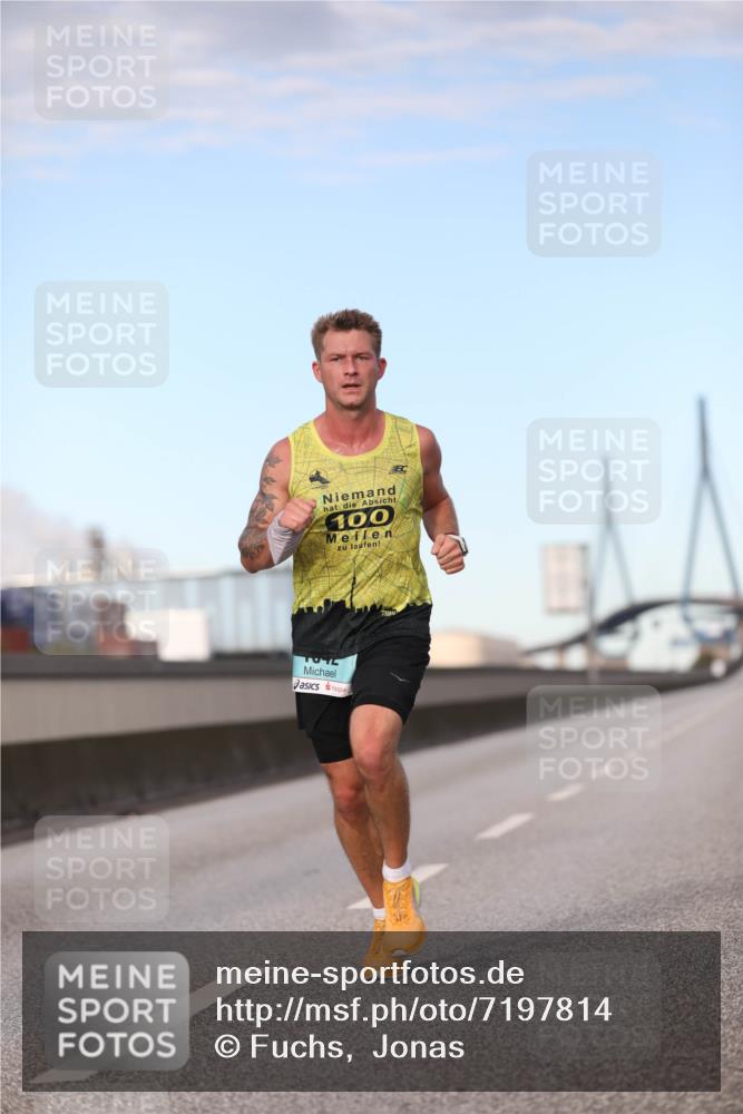 03.10.2024 - Köhlbrandbrückenlauf Fuchs,  Jonas http://msf.ph/oto/7197814 03.10.2024 09:36:35 Position 3 100 meine-sportfotos.de