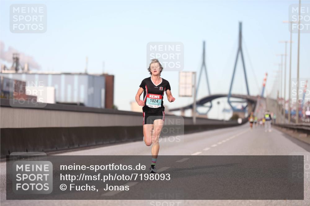 03.10.2024 - Köhlbrandbrückenlauf Fuchs,  Jonas http://msf.ph/oto/7198093 03.10.2024 09:37:02 Position 3 1024 meine-sportfotos.de