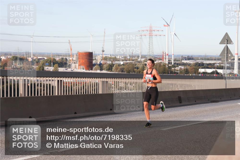 03.10.2024 - Köhlbrandbrückenlauf Matties Gatica Varas http://msf.ph/oto/7198335 03.10.2024 09:29:06 Position 2  meine-sportfotos.de