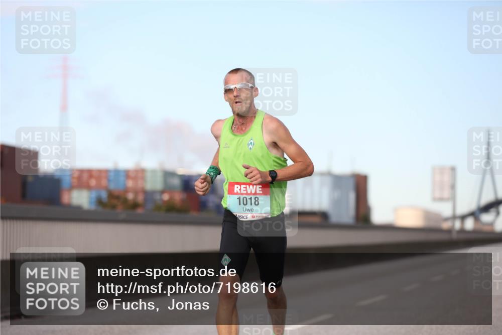 03.10.2024 - Köhlbrandbrückenlauf Fuchs,  Jonas http://msf.ph/oto/7198616 03.10.2024 09:37:42 Position 3 1018 meine-sportfotos.de