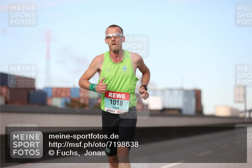 03.10.2024 - Köhlbrandbrückenlauf Fuchs,  Jonas http://msf.ph/oto/7198638 03.10.2024 09:37:42 Position 3 1018 meine-sportfotos.de