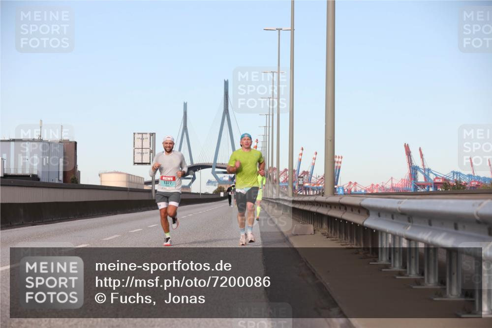 03.10.2024 - Köhlbrandbrückenlauf Fuchs,  Jonas http://msf.ph/oto/7200086 03.10.2024 09:39:08 Position 3 1377 meine-sportfotos.de