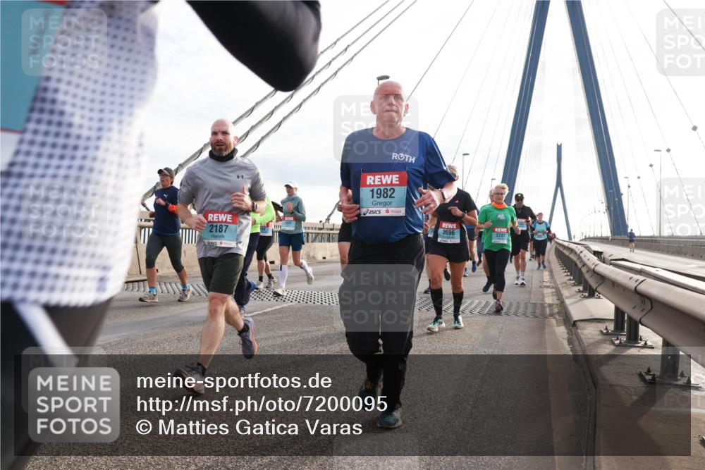 03.10.2024 - Köhlbrandbrückenlauf Matties Gatica Varas http://msf.ph/oto/7200095 03.10.2024 09:29:47 Position 2 2187, 1982, 2697, 3696, 2285 meine-sportfotos.de