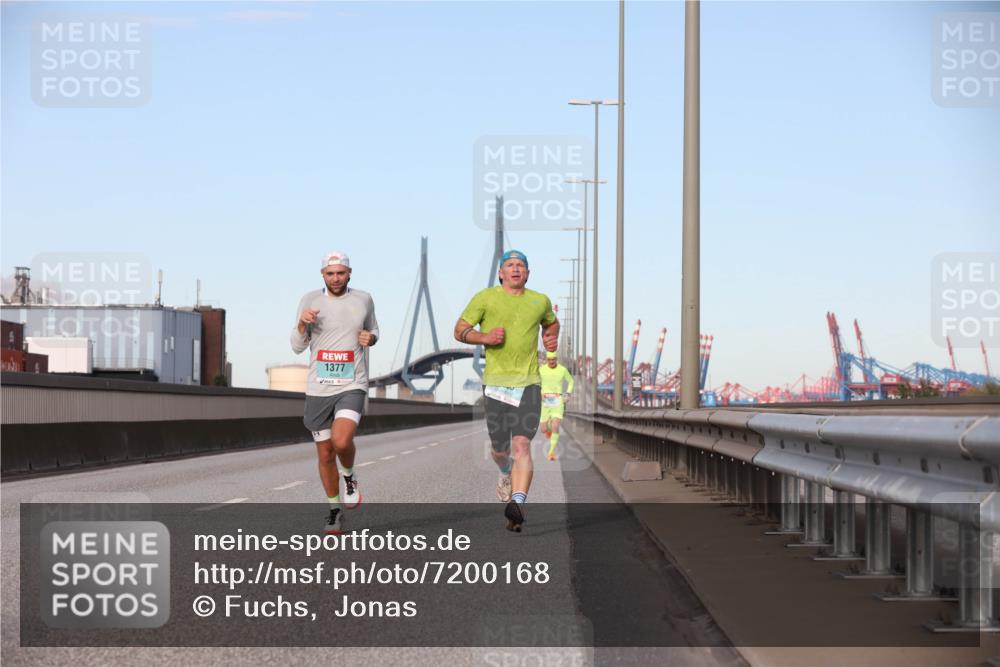 03.10.2024 - Köhlbrandbrückenlauf Fuchs,  Jonas http://msf.ph/oto/7200168 03.10.2024 09:39:09 Position 3 1377, 44 meine-sportfotos.de