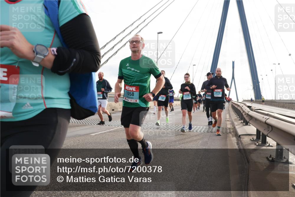 03.10.2024 - Köhlbrandbrückenlauf Matties Gatica Varas http://msf.ph/oto/7200378 03.10.2024 09:29:53 Position 2 1058, 3603, 2119, 1537, 1862, 2118 meine-sportfotos.de