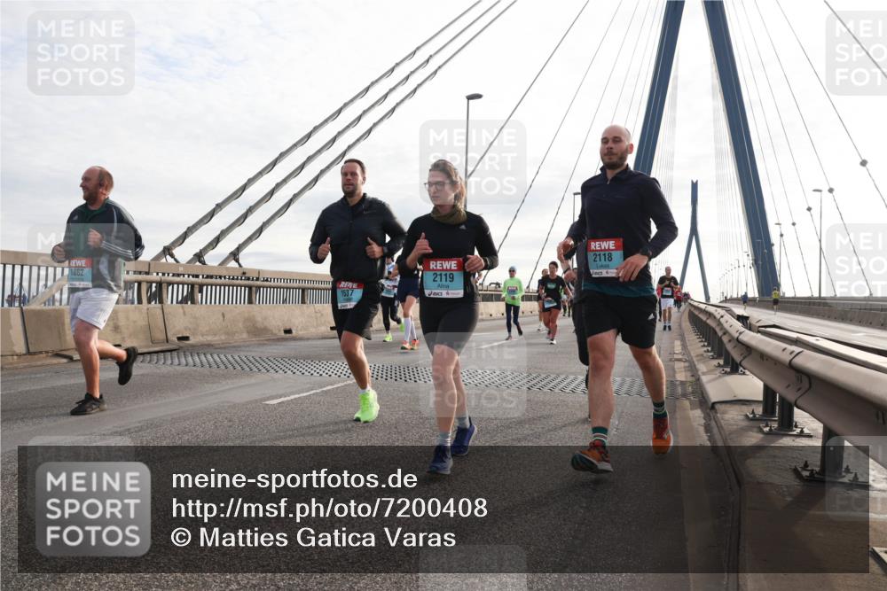 03.10.2024 - Köhlbrandbrückenlauf Matties Gatica Varas http://msf.ph/oto/7200408 03.10.2024 09:29:54 Position 2 1862, 1537, 2119, 2118 meine-sportfotos.de