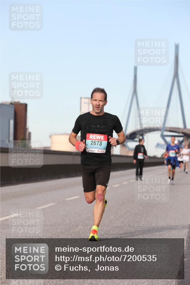 03.10.2024 - Köhlbrandbrückenlauf Fuchs,  Jonas http://msf.ph/oto/7200535 03.10.2024 09:39:30 Position 3 2673 meine-sportfotos.de