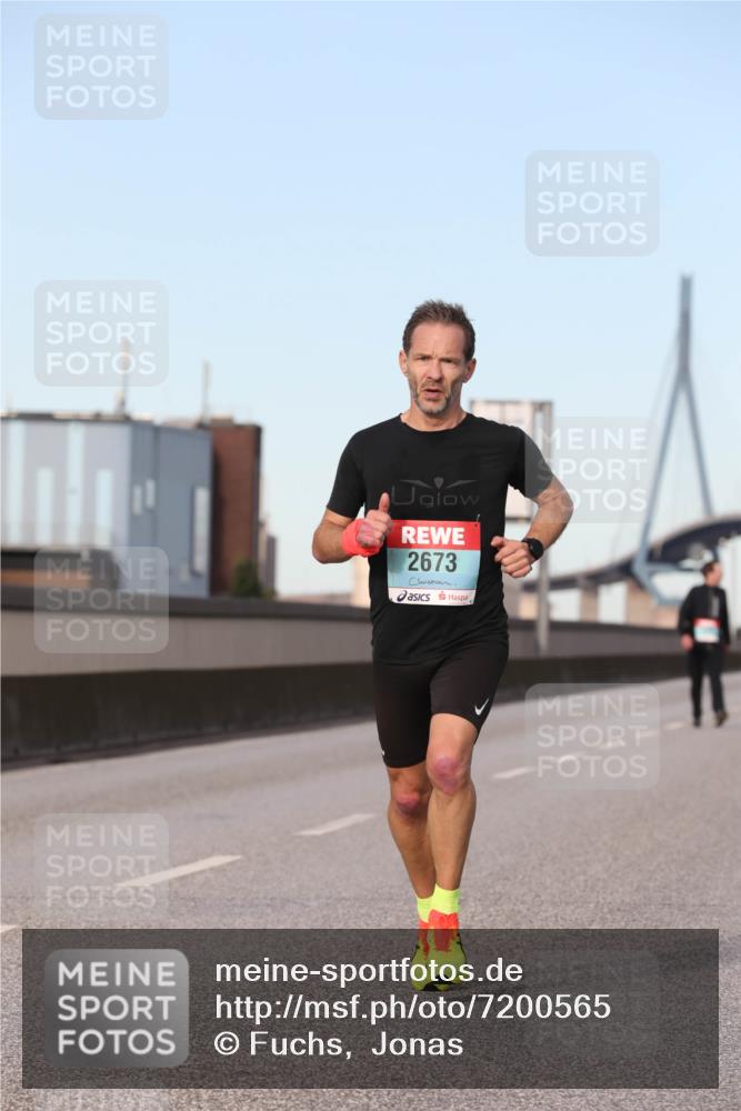 03.10.2024 - Köhlbrandbrückenlauf Fuchs,  Jonas http://msf.ph/oto/7200565 03.10.2024 09:39:30 Position 3 2673 meine-sportfotos.de