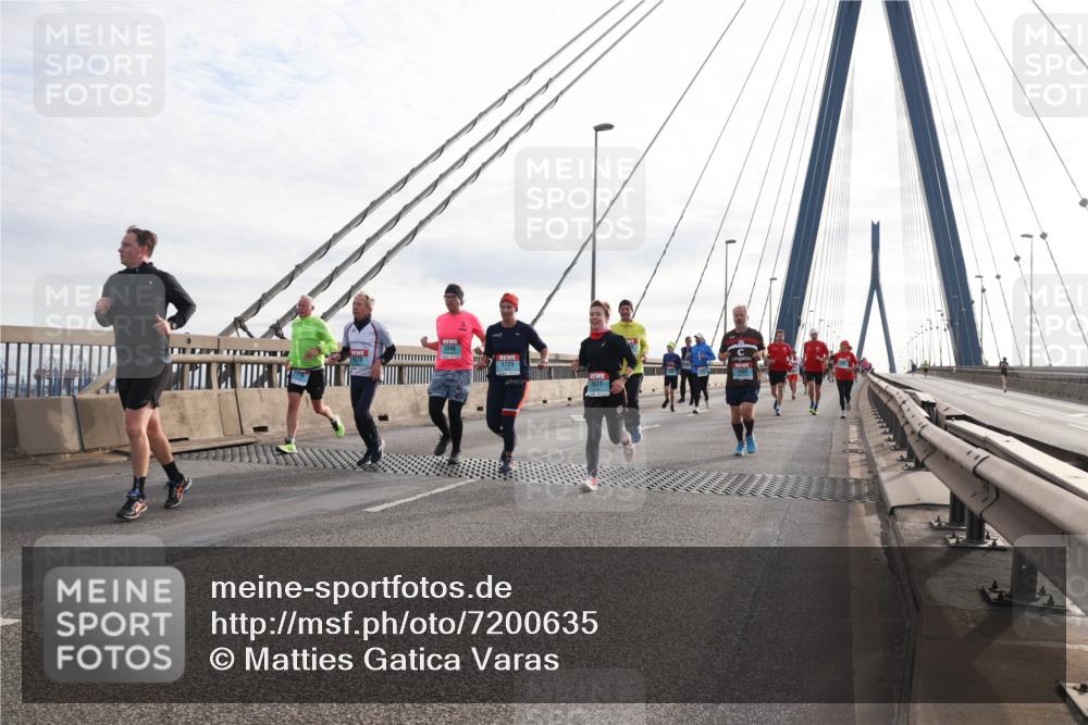03.10.2024 - Köhlbrandbrückenlauf Matties Gatica Varas http://msf.ph/oto/7200635 03.10.2024 09:30:04 Position 2 1725 meine-sportfotos.de