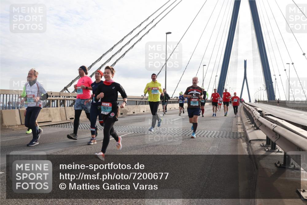 03.10.2024 - Köhlbrandbrückenlauf Matties Gatica Varas http://msf.ph/oto/7200677 03.10.2024 09:30:05 Position 2 15791, 048, 1631, 2654, 1603 meine-sportfotos.de