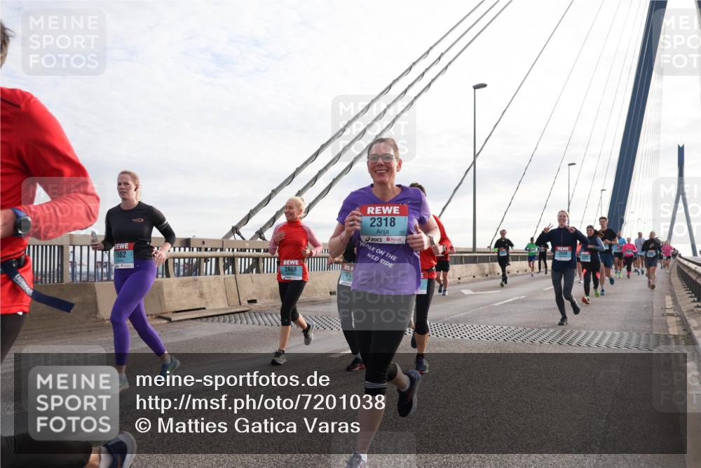 03.10.2024 - Köhlbrandbrückenlauf Matties Gatica Varas http://msf.ph/oto/7201038 03.10.2024 09:30:18 Position 2 2868, 2318, 287, 1662 meine-sportfotos.de