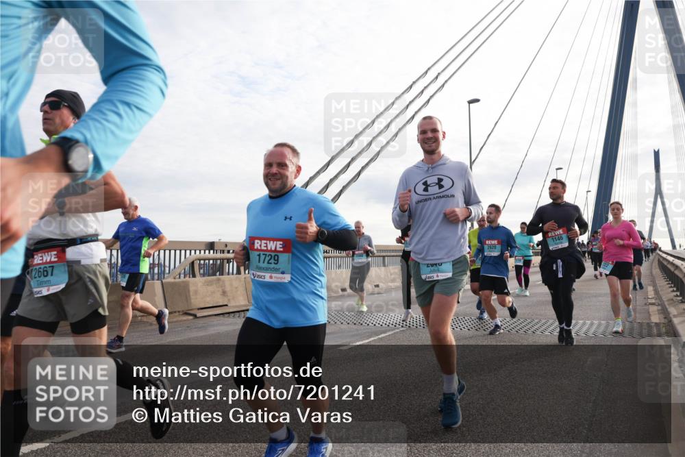03.10.2024 - Köhlbrandbrückenlauf Matties Gatica Varas http://msf.ph/oto/7201241 03.10.2024 09:30:28 Position 2 2667, 1729, 2620, 1146 meine-sportfotos.de