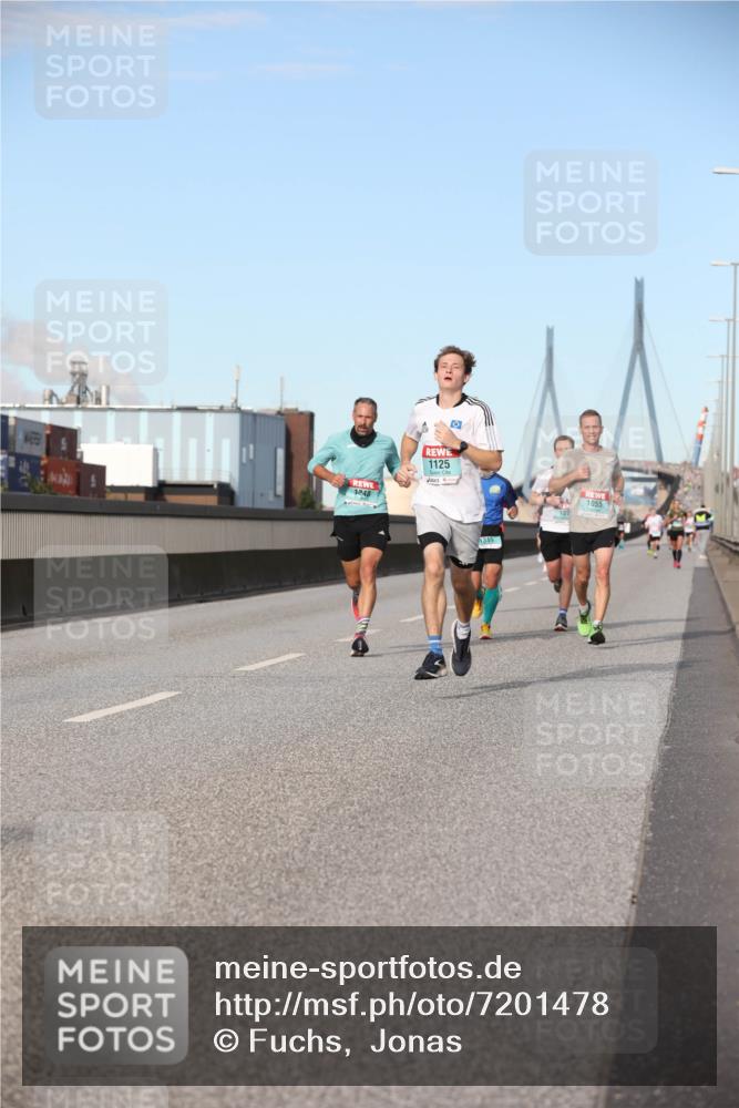 03.10.2024 - Köhlbrandbrückenlauf Fuchs,  Jonas http://msf.ph/oto/7201478 03.10.2024 09:39:49 Position 3 1010, 1248, 1125, 1335, 107, 1055 meine-sportfotos.de