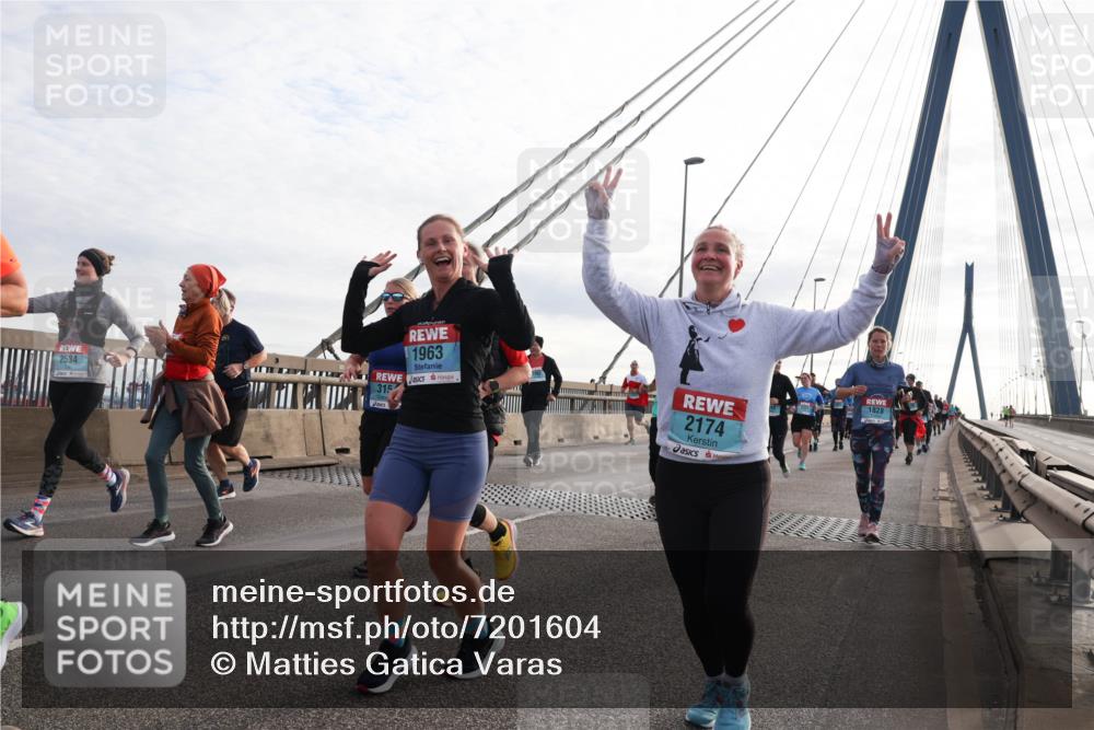 03.10.2024 - Köhlbrandbrückenlauf Matties Gatica Varas http://msf.ph/oto/7201604 03.10.2024 09:30:42 Position 2 2534, 2, 1963, 315, 2174, 1828 meine-sportfotos.de