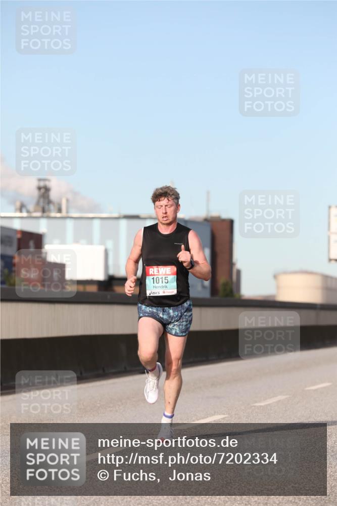 03.10.2024 - Köhlbrandbrückenlauf Fuchs,  Jonas http://msf.ph/oto/7202334 03.10.2024 09:40:02 Position 3 1015 meine-sportfotos.de
