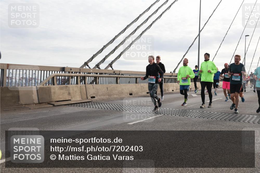 03.10.2024 - Köhlbrandbrückenlauf Matties Gatica Varas http://msf.ph/oto/7202403 03.10.2024 09:31:08 Position 2 1408, 2658 meine-sportfotos.de