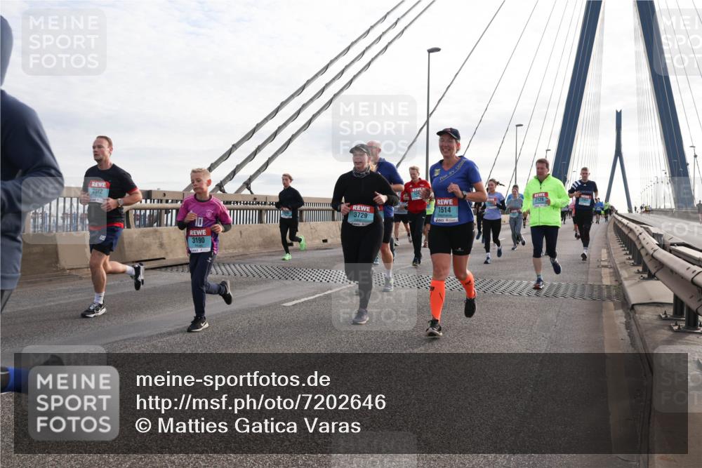 03.10.2024 - Köhlbrandbrückenlauf Matties Gatica Varas http://msf.ph/oto/7202646 03.10.2024 09:31:15 Position 2 2512, 3190, 3729, 1514, 2126 meine-sportfotos.de