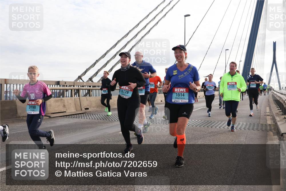 03.10.2024 - Köhlbrandbrückenlauf Matties Gatica Varas http://msf.ph/oto/7202659 03.10.2024 09:31:16 Position 2 10, 3190, 1286, 3729, 770, 2126, 2963, 1514, 1507 meine-sportfotos.de