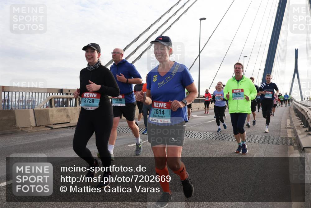 03.10.2024 - Köhlbrandbrückenlauf Matties Gatica Varas http://msf.ph/oto/7202669 03.10.2024 09:31:16 Position 2 3729, 1770, 1514, 1507, 2126, 2963 meine-sportfotos.de