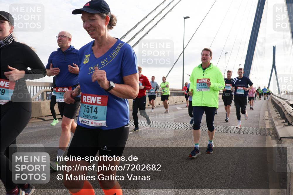 03.10.2024 - Köhlbrandbrückenlauf Matties Gatica Varas http://msf.ph/oto/7202682 03.10.2024 09:31:17 Position 2 9, 17, 1514, 2126, 2947, 2963 meine-sportfotos.de