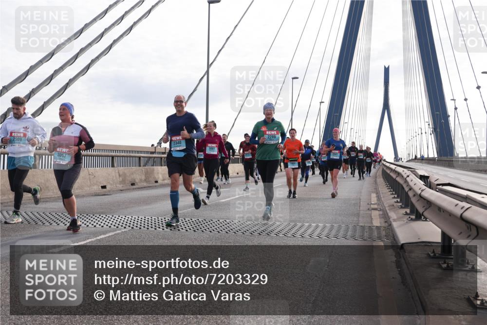 03.10.2024 - Köhlbrandbrückenlauf Matties Gatica Varas http://msf.ph/oto/7203329 03.10.2024 09:31:37 Position 2 2509, 3067, 2340, 2289, 3081, 1431, 2041 meine-sportfotos.de