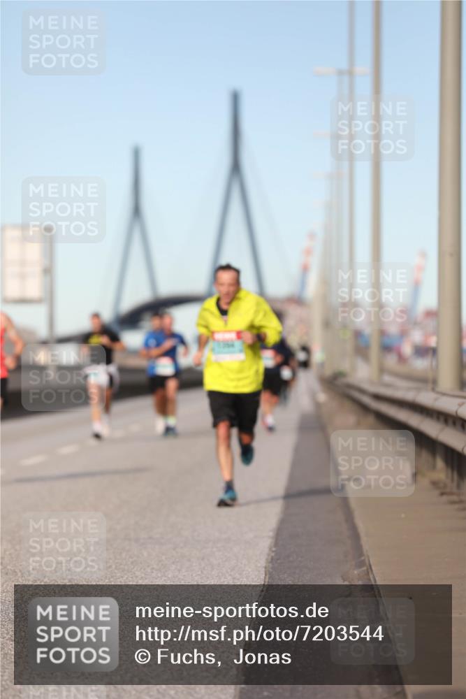 03.10.2024 - Köhlbrandbrückenlauf Fuchs,  Jonas http://msf.ph/oto/7203544 03.10.2024 09:40:33 Position 3  meine-sportfotos.de