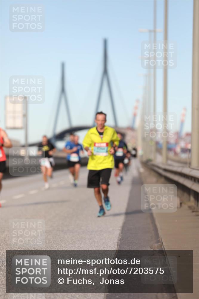 03.10.2024 - Köhlbrandbrückenlauf Fuchs,  Jonas http://msf.ph/oto/7203575 03.10.2024 09:40:33 Position 3  meine-sportfotos.de