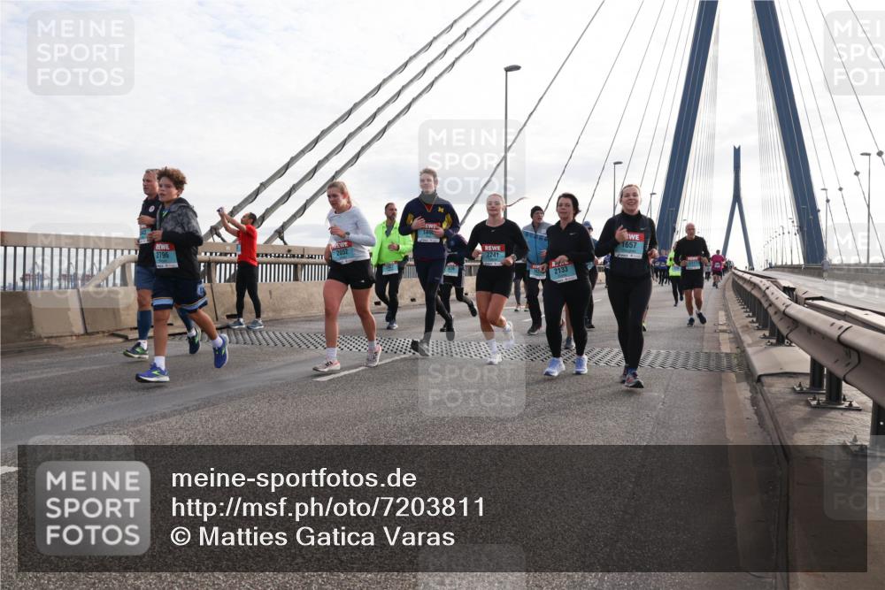 03.10.2024 - Köhlbrandbrückenlauf Matties Gatica Varas http://msf.ph/oto/7203811 03.10.2024 09:31:45 Position 2 189, 2796, 2052, 2241, 2133, 1657 meine-sportfotos.de