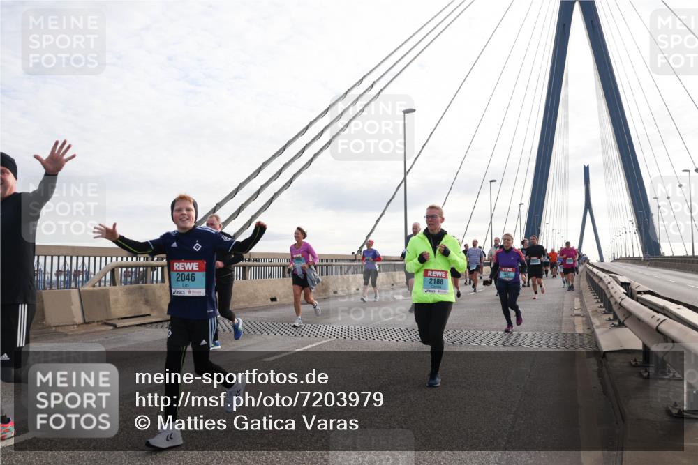 03.10.2024 - Köhlbrandbrückenlauf Matties Gatica Varas http://msf.ph/oto/7203979 03.10.2024 09:31:50 Position 2 2046, 2188, 1821 meine-sportfotos.de