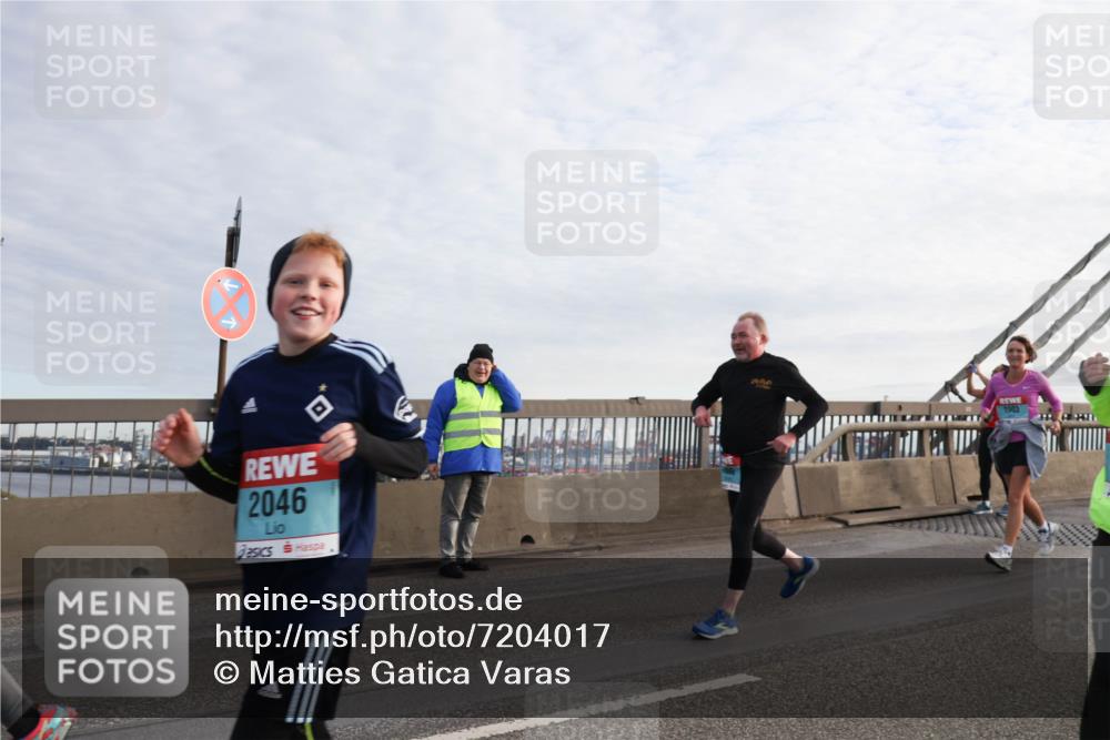 03.10.2024 - Köhlbrandbrückenlauf Matties Gatica Varas http://msf.ph/oto/7204017 03.10.2024 09:31:51 Position 2 2046, 1903 meine-sportfotos.de