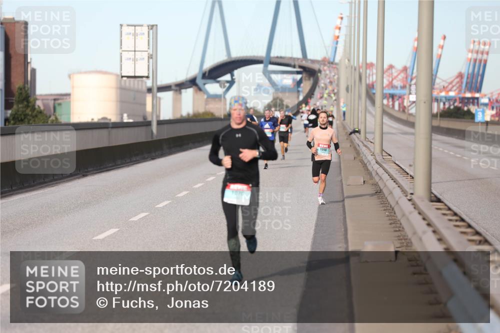 03.10.2024 - Köhlbrandbrückenlauf Fuchs,  Jonas http://msf.ph/oto/7204189 03.10.2024 09:40:51 Position 3 1098, 711 meine-sportfotos.de