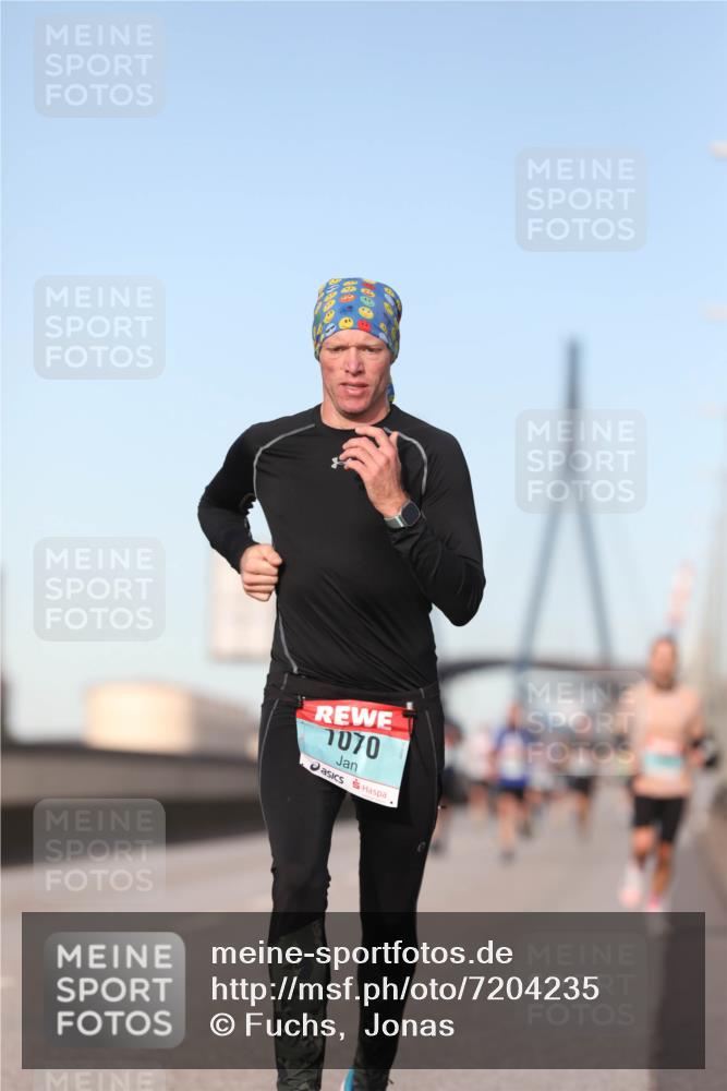 03.10.2024 - Köhlbrandbrückenlauf Fuchs,  Jonas http://msf.ph/oto/7204235 03.10.2024 09:40:54 Position 3 1070 meine-sportfotos.de