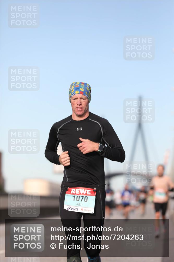 03.10.2024 - Köhlbrandbrückenlauf Fuchs,  Jonas http://msf.ph/oto/7204263 03.10.2024 09:40:54 Position 3 1070 meine-sportfotos.de