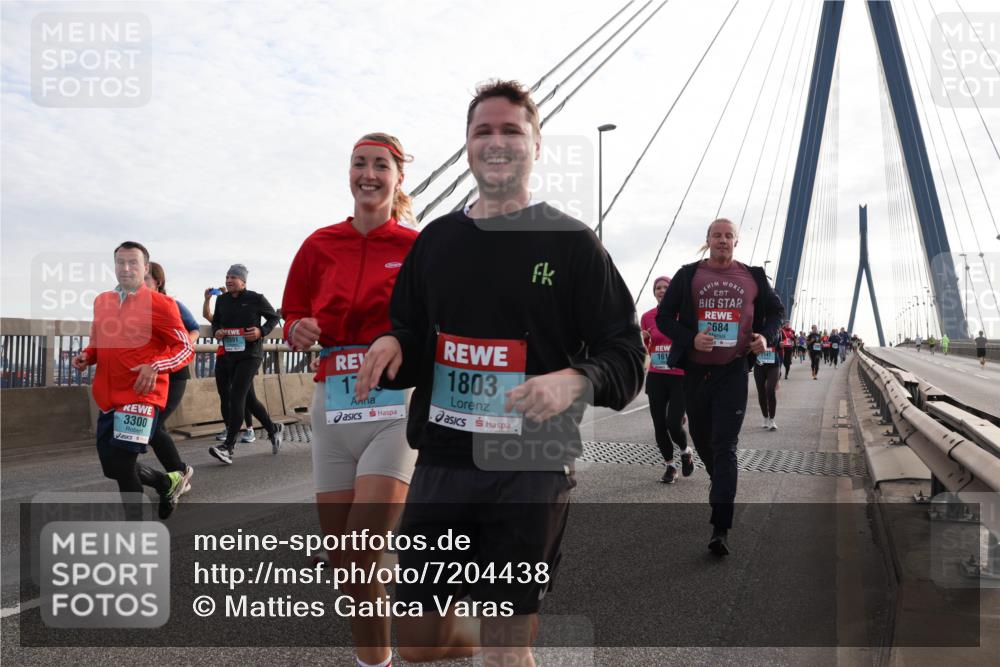 03.10.2024 - Köhlbrandbrückenlauf Matties Gatica Varas http://msf.ph/oto/7204438 03.10.2024 09:32:06 Position 2 3300, 17, 1803, 161, 684 meine-sportfotos.de