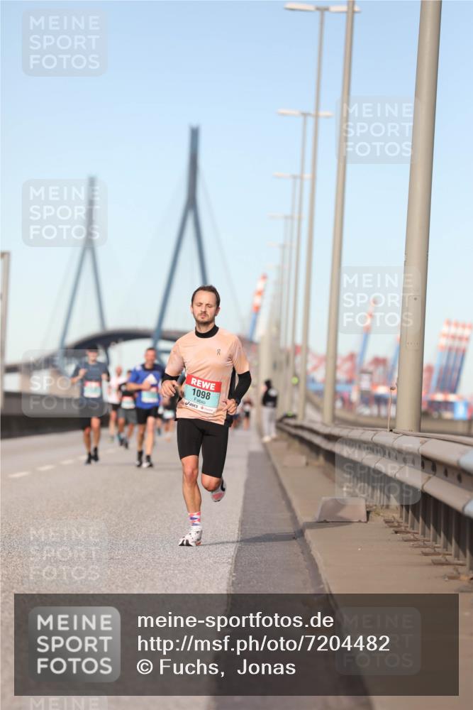 03.10.2024 - Köhlbrandbrückenlauf Fuchs,  Jonas http://msf.ph/oto/7204482 03.10.2024 09:40:56 Position 3 1098 meine-sportfotos.de