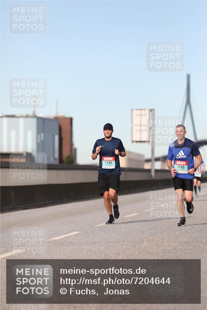 03.10.2024 - Köhlbrandbrückenlauf Fuchs,  Jonas http://msf.ph/oto/7204644 03.10.2024 09:41:03 Position 3 1743, 1155 meine-sportfotos.de