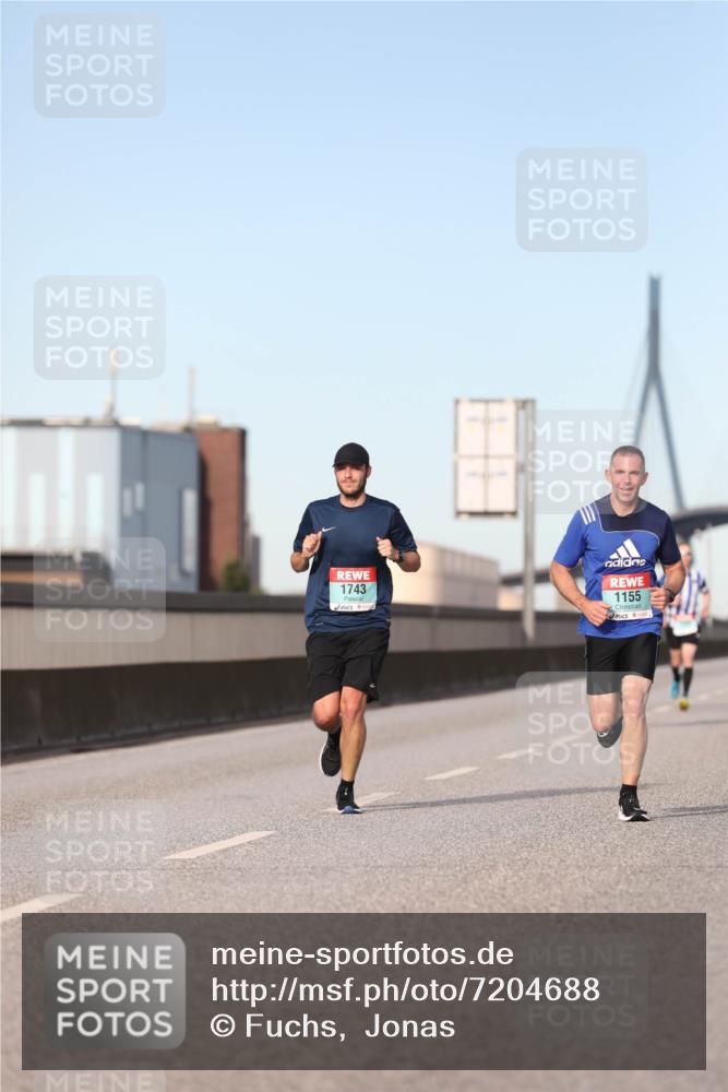 03.10.2024 - Köhlbrandbrückenlauf Fuchs,  Jonas http://msf.ph/oto/7204688 03.10.2024 09:41:03 Position 3 1743, 1155 meine-sportfotos.de