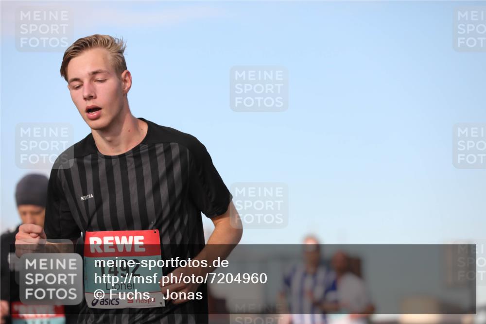 03.10.2024 - Köhlbrandbrückenlauf Fuchs,  Jonas http://msf.ph/oto/7204960 03.10.2024 09:41:14 Position 3 1492 meine-sportfotos.de