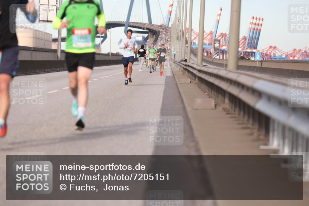 03.10.2024 - Köhlbrandbrückenlauf Fuchs,  Jonas http://msf.ph/oto/7205151 03.10.2024 09:41:19 Position 3  meine-sportfotos.de
