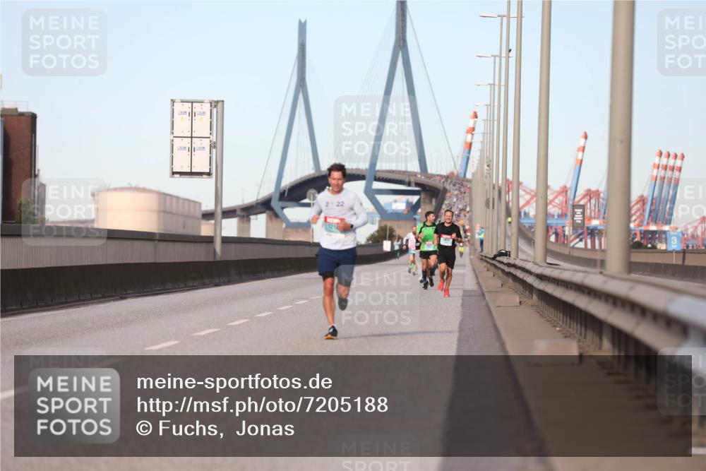 03.10.2024 - Köhlbrandbrückenlauf Fuchs,  Jonas http://msf.ph/oto/7205188 03.10.2024 09:41:23 Position 3 222 meine-sportfotos.de