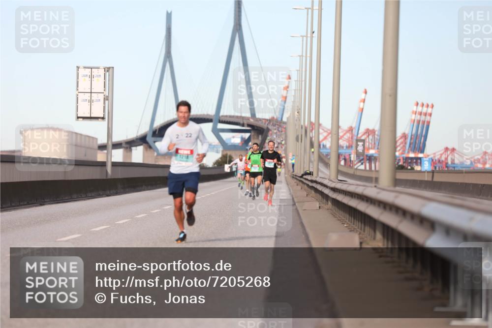 03.10.2024 - Köhlbrandbrückenlauf Fuchs,  Jonas http://msf.ph/oto/7205268 03.10.2024 09:41:24 Position 3  meine-sportfotos.de