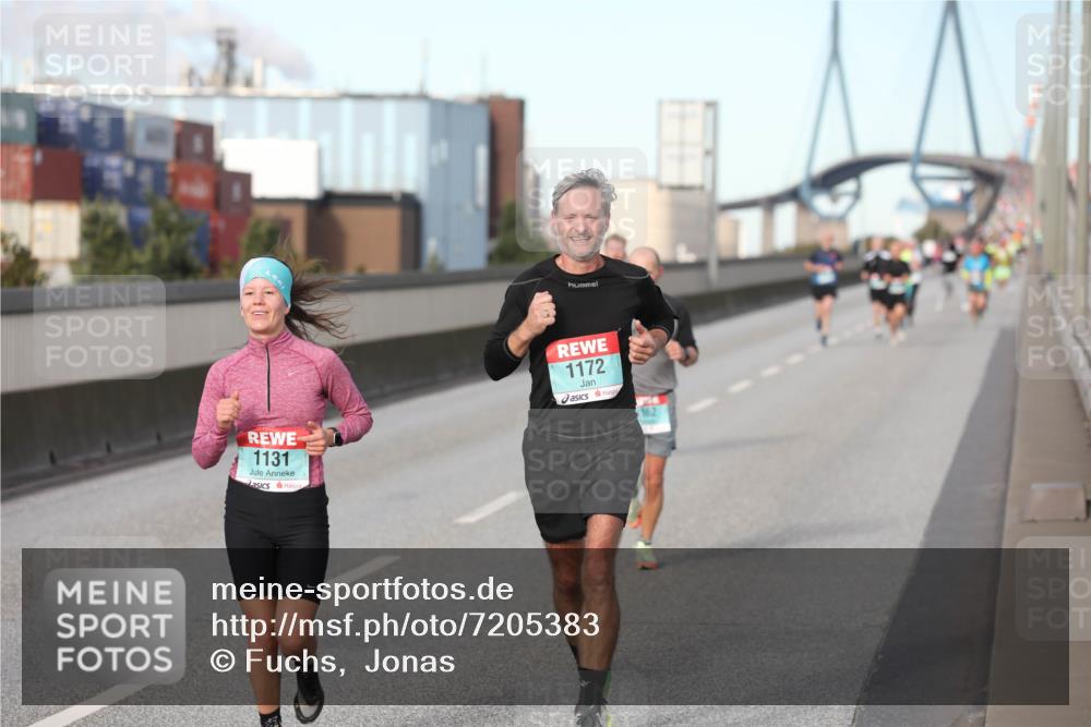 03.10.2024 - Köhlbrandbrückenlauf Fuchs,  Jonas http://msf.ph/oto/7205383 03.10.2024 09:42:21 Position 3 1131, 1172 meine-sportfotos.de