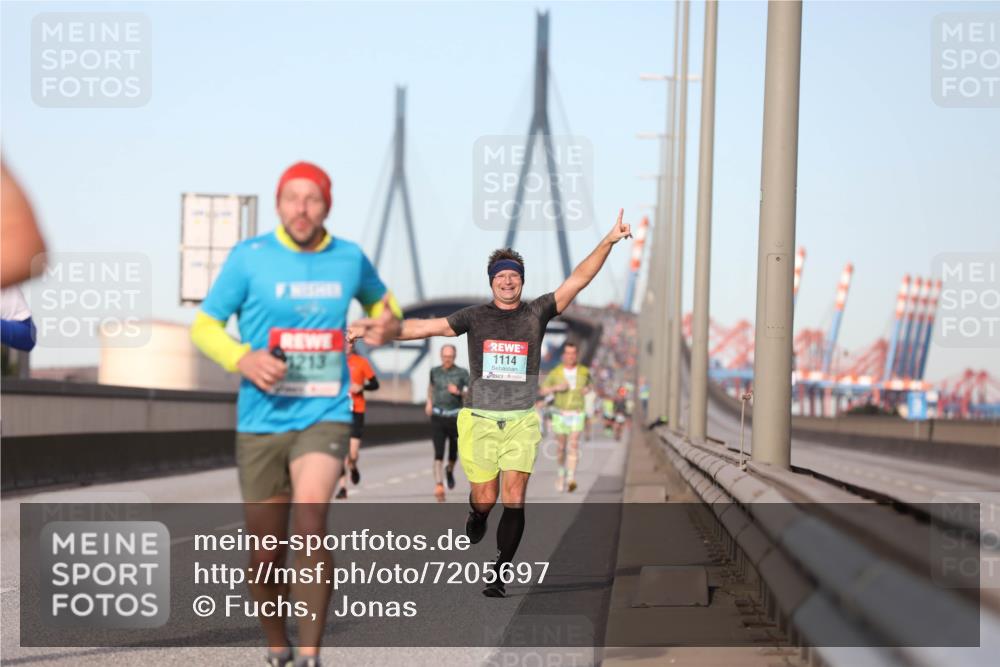 03.10.2024 - Köhlbrandbrückenlauf Fuchs,  Jonas http://msf.ph/oto/7205697 03.10.2024 09:42:40 Position 3 213, 1114 meine-sportfotos.de