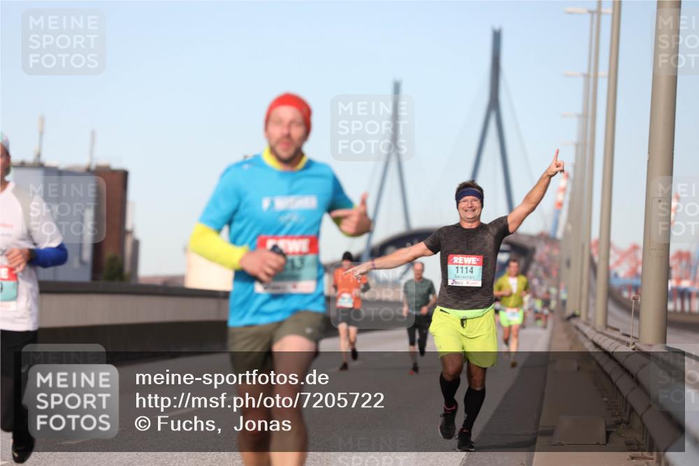 03.10.2024 - Köhlbrandbrückenlauf Fuchs,  Jonas http://msf.ph/oto/7205722 03.10.2024 09:42:40 Position 3 1114 meine-sportfotos.de