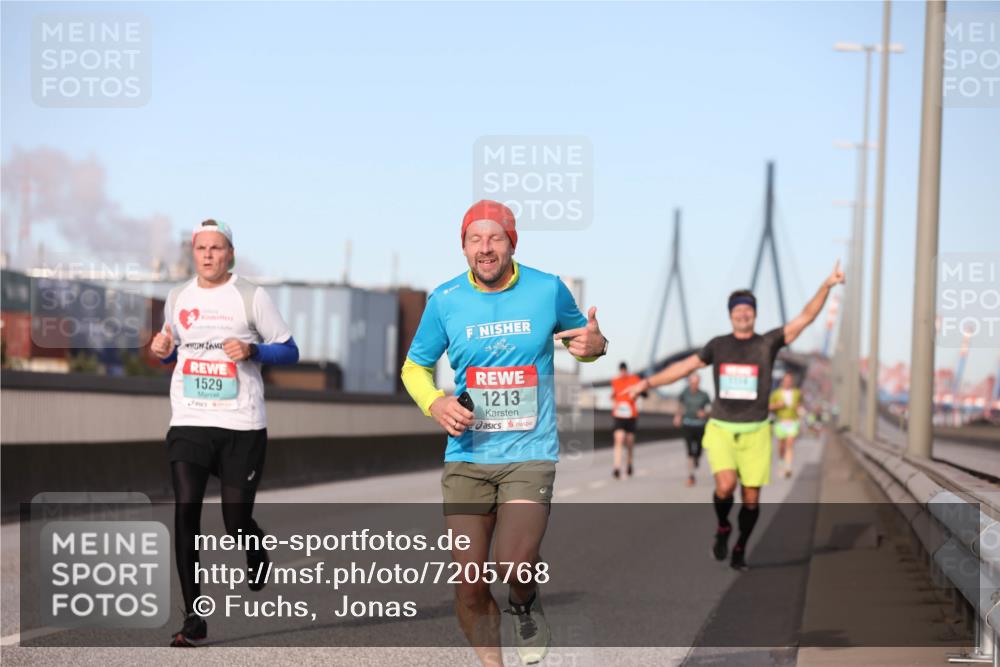 03.10.2024 - Köhlbrandbrückenlauf Fuchs,  Jonas http://msf.ph/oto/7205768 03.10.2024 09:42:41 Position 3 1529, 1213 meine-sportfotos.de