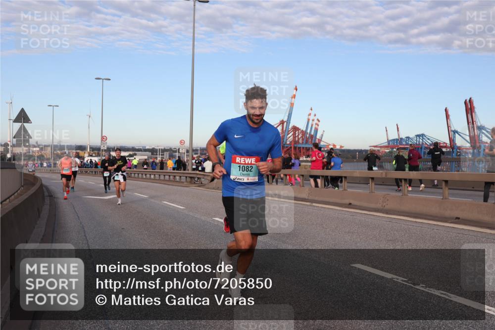 03.10.2024 - Köhlbrandbrückenlauf Matties Gatica Varas http://msf.ph/oto/7205850 03.10.2024 09:32:59 Position 2 1082 meine-sportfotos.de