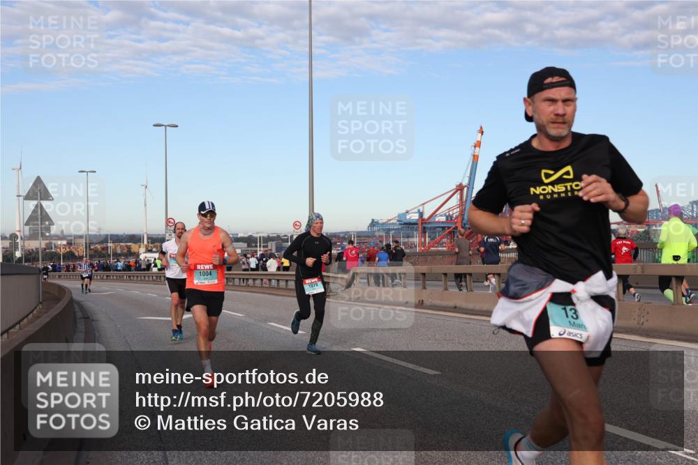 03.10.2024 - Köhlbrandbrückenlauf Matties Gatica Varas http://msf.ph/oto/7205988 03.10.2024 09:33:03 Position 2 1004, 1070, 13 meine-sportfotos.de