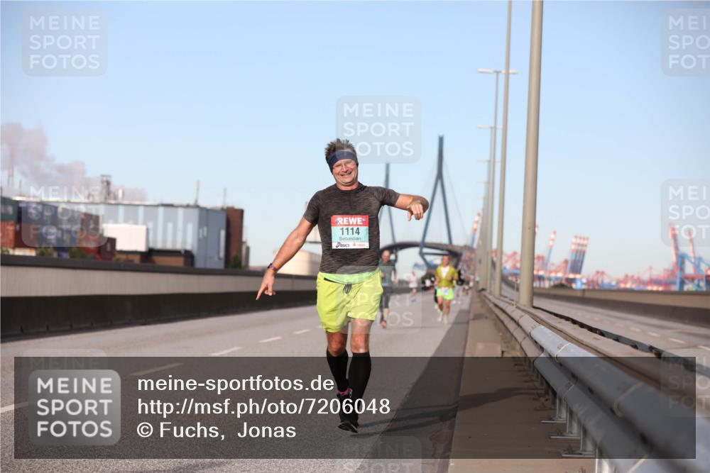 03.10.2024 - Köhlbrandbrückenlauf Fuchs,  Jonas http://msf.ph/oto/7206048 03.10.2024 09:42:43 Position 3 1114 meine-sportfotos.de